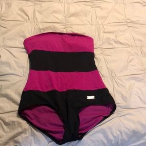 Women’s DKNY one piece swimsuit